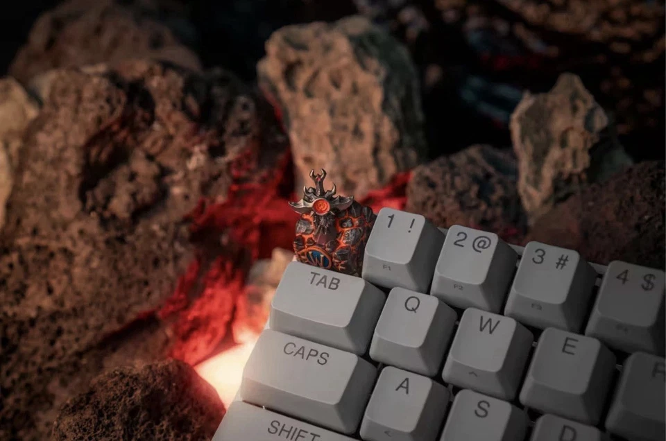 SteelSeries - Artisan Keycap World of Warcraft Edition - Lava Red - Image 4 of 4