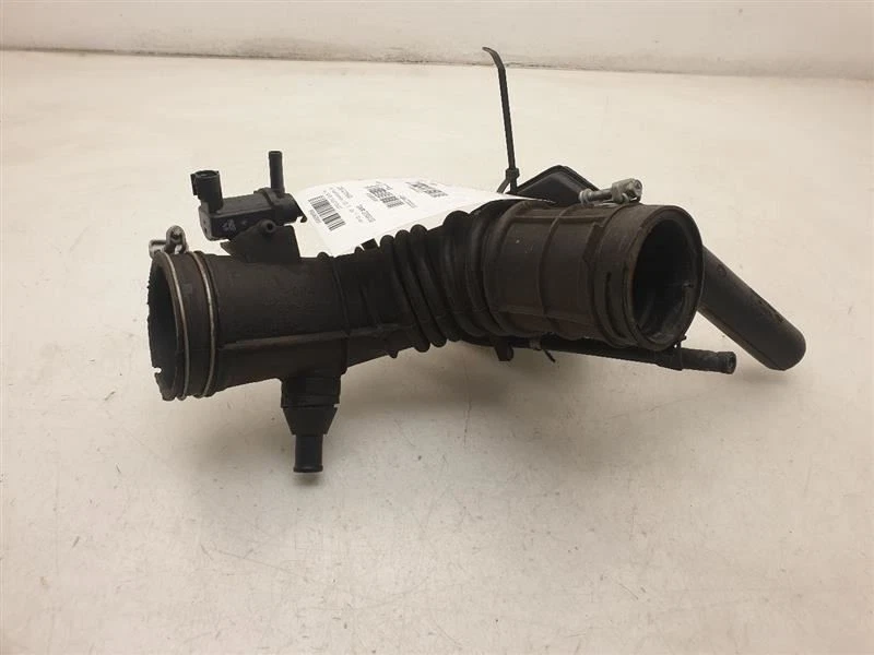 2005 TOYOTA CAMRY 2.4L 4CYL CONJUNTO DE TUBO RESSONADOR LIMPADOR DE AR  - Imagem 2 de 4