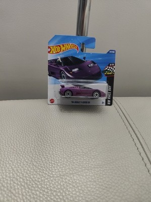 Hot Wheels 94 Bugatti EB110 SS pink/lila 2025 221/250
