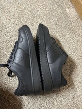 Shoes For Crews Women  s Black Slip-Resistant Work Shoes Size 8M Gently Used