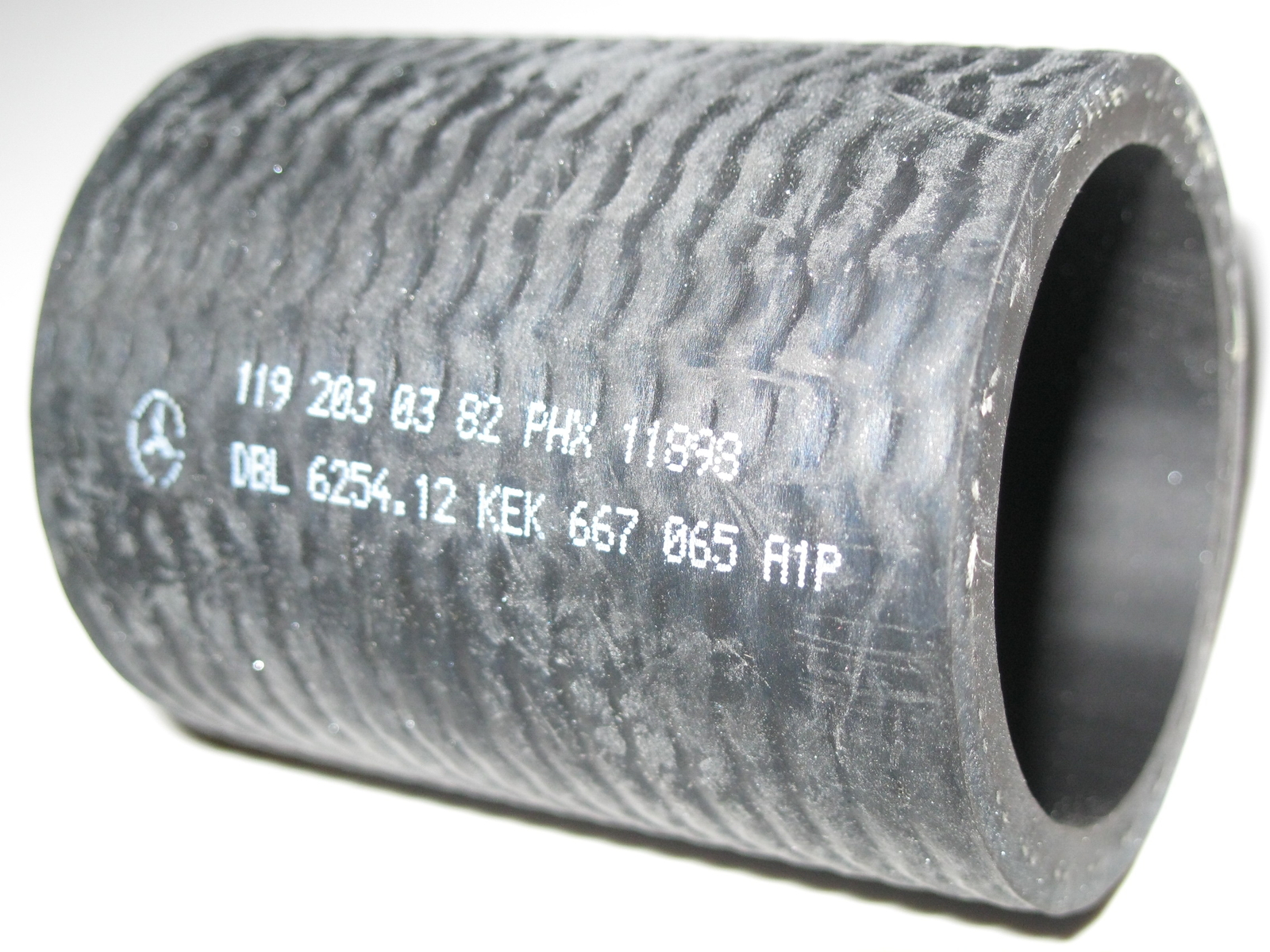 Mercedes M119 V8 Engine Water Pump Coolant Hose Pipe A1192030382  