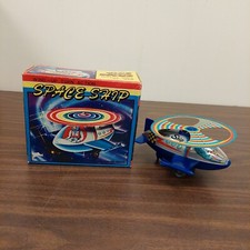NEW Space Ship Wind up Powered tin toy Korea Vintage w/ box item 638 tin toy