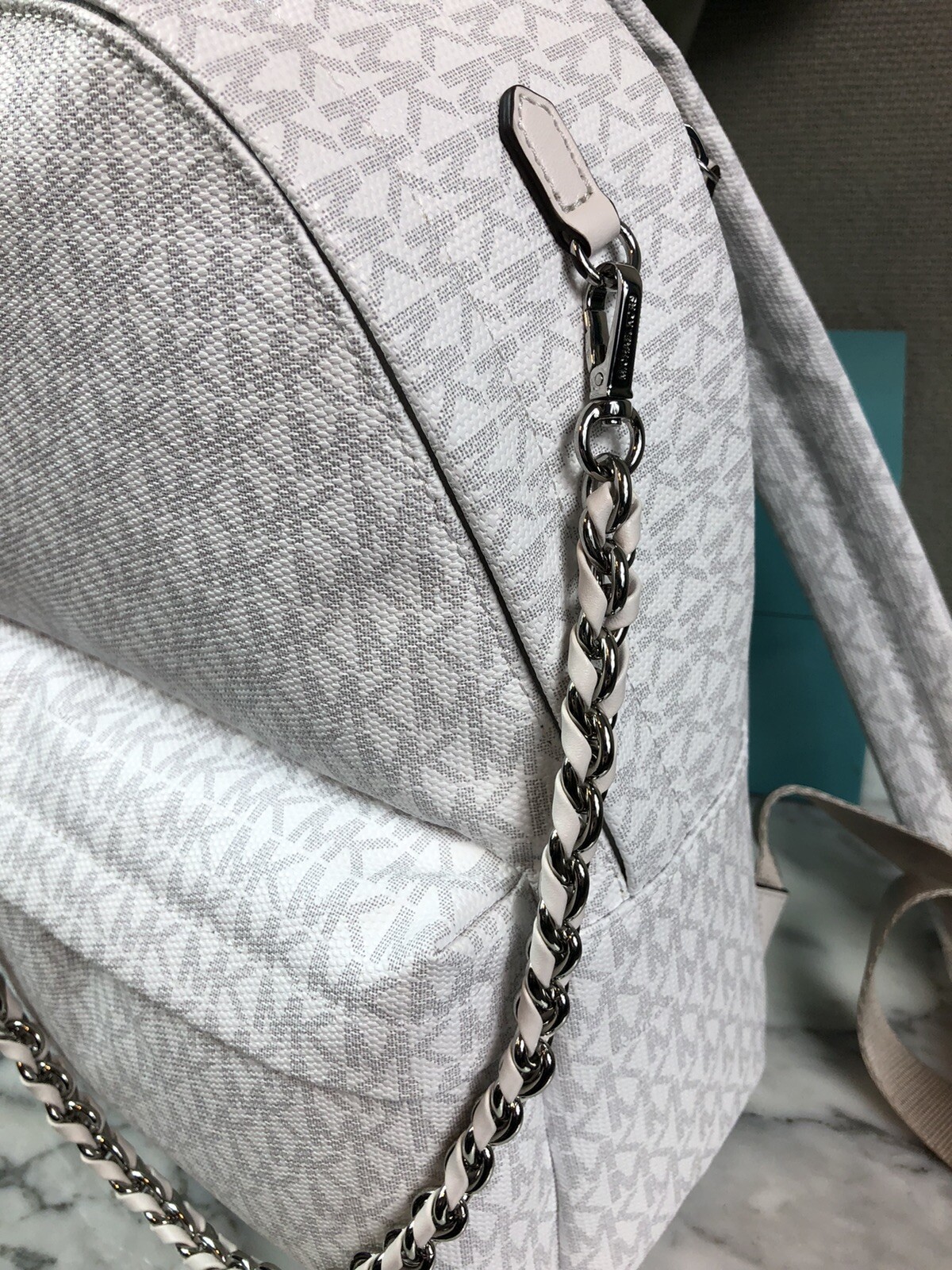 slater medium logo backpack