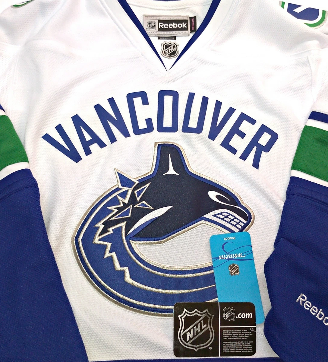 Women's canucks best sale jersey