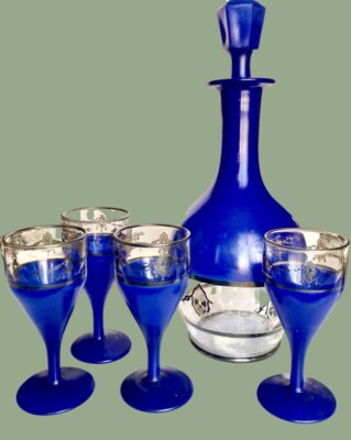 Vintage Glass Decanter/Stopper 4 Glasses Blue Enameled w Black Floral Band EVC