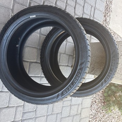 Like New Pair of 265/35R19 Goodyear Conquest Sport A/S 98Y Tires with 10/32