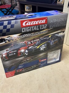 Carrera "GT CHAMPIONSHIP" 1:24 / 1:32 Slot Car Race Track Set 20030188