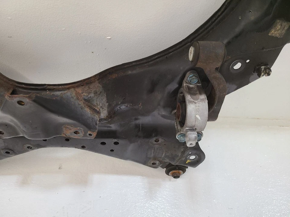 2011-2017 NISSAN QUEST Crossmember K Frame Front Suspension CVT 54400JP20C Foto 2 de 4