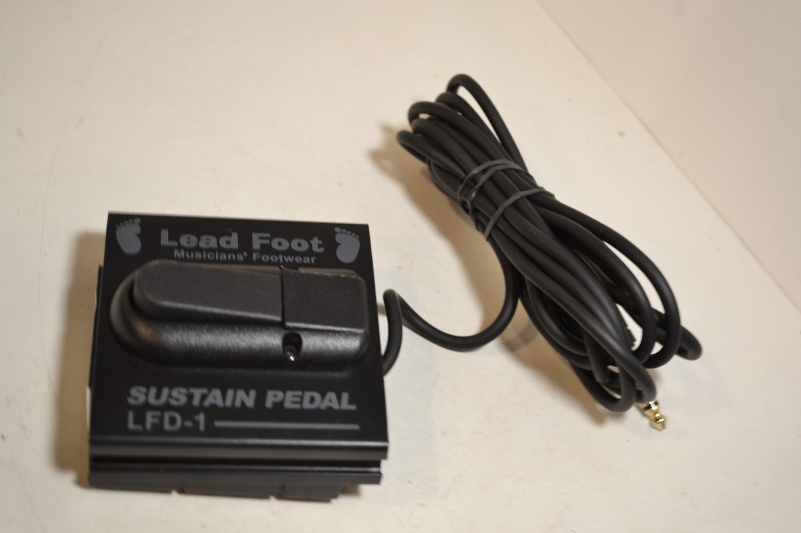 Lead Foot Sustain Pedal LFD-1 Musicians' Footwear KRUU TRG US907