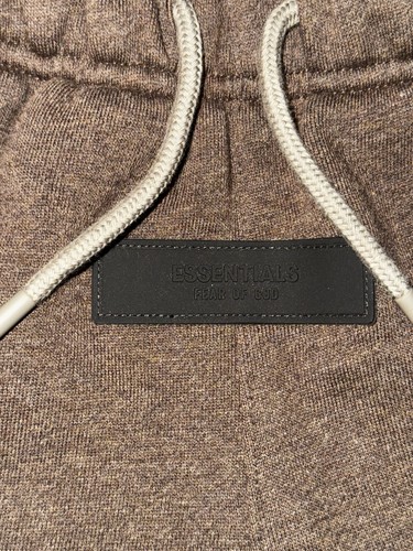 ESSENTIALS FEAR OF GOD ~KID SHORTS SIZE 6 - Picture 5 of 6