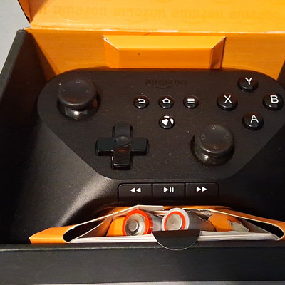 Amazon Fire TV Game Controller, Black Wireless Bluetooth Controller