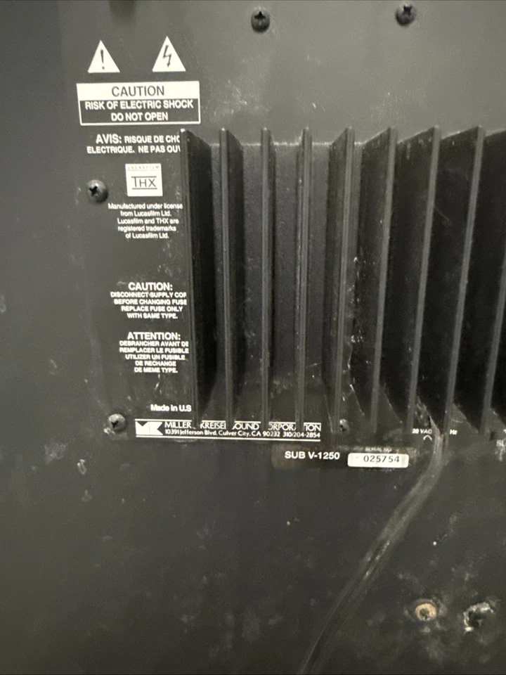 Subwoofer eléctrico Miller & Kreisel M&K V-1250THX 12" 1250W funciona, como está Foto 4 de 4