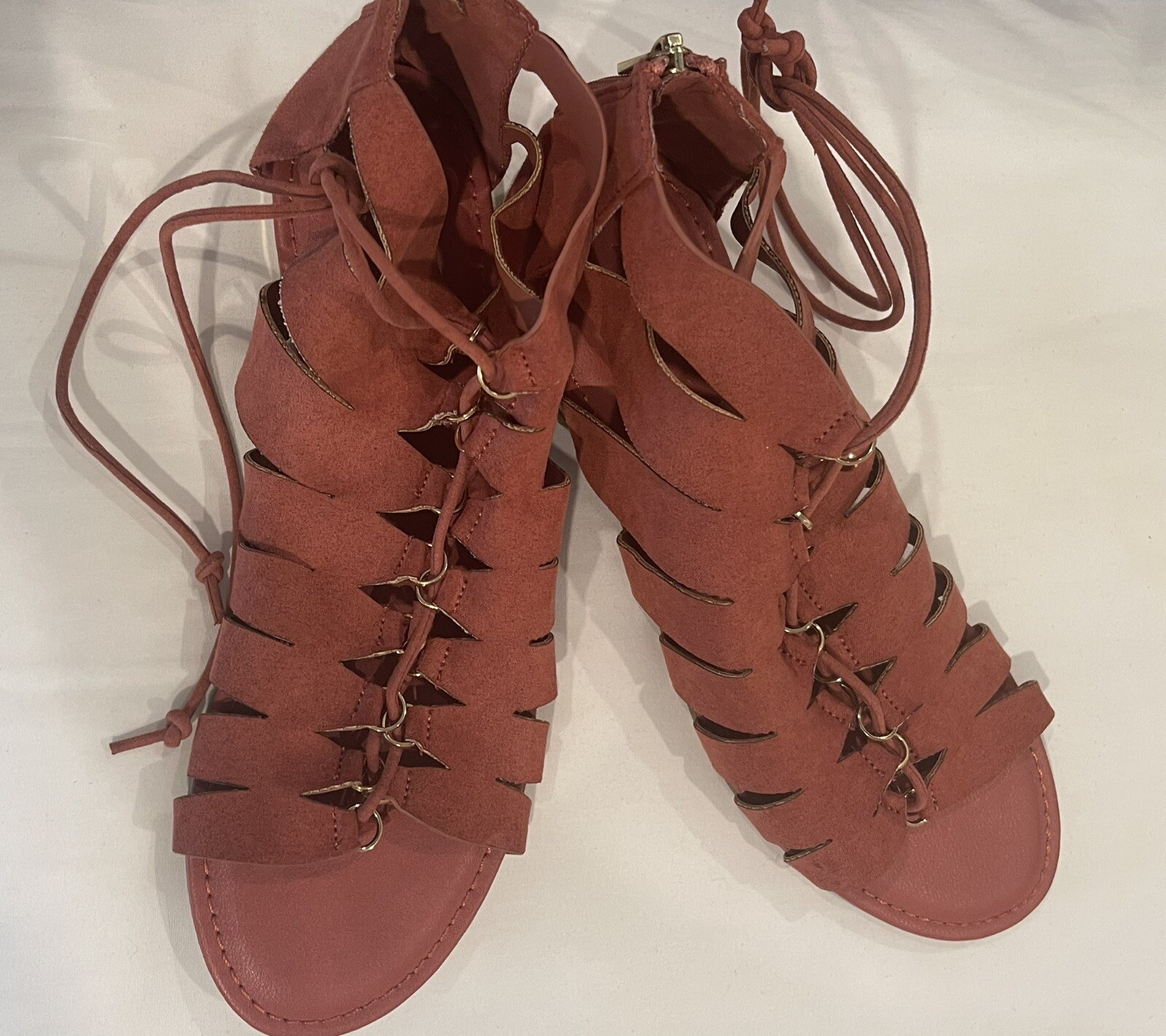 APL Bamboo Sandalo gladiatore piatto con lacci Taglia 7 5