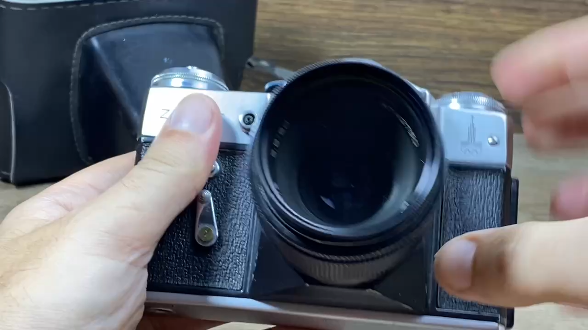 Zenit-E Camera Industar 61 L/Z f/2.8 50mm DSLR MACRO Lens M42