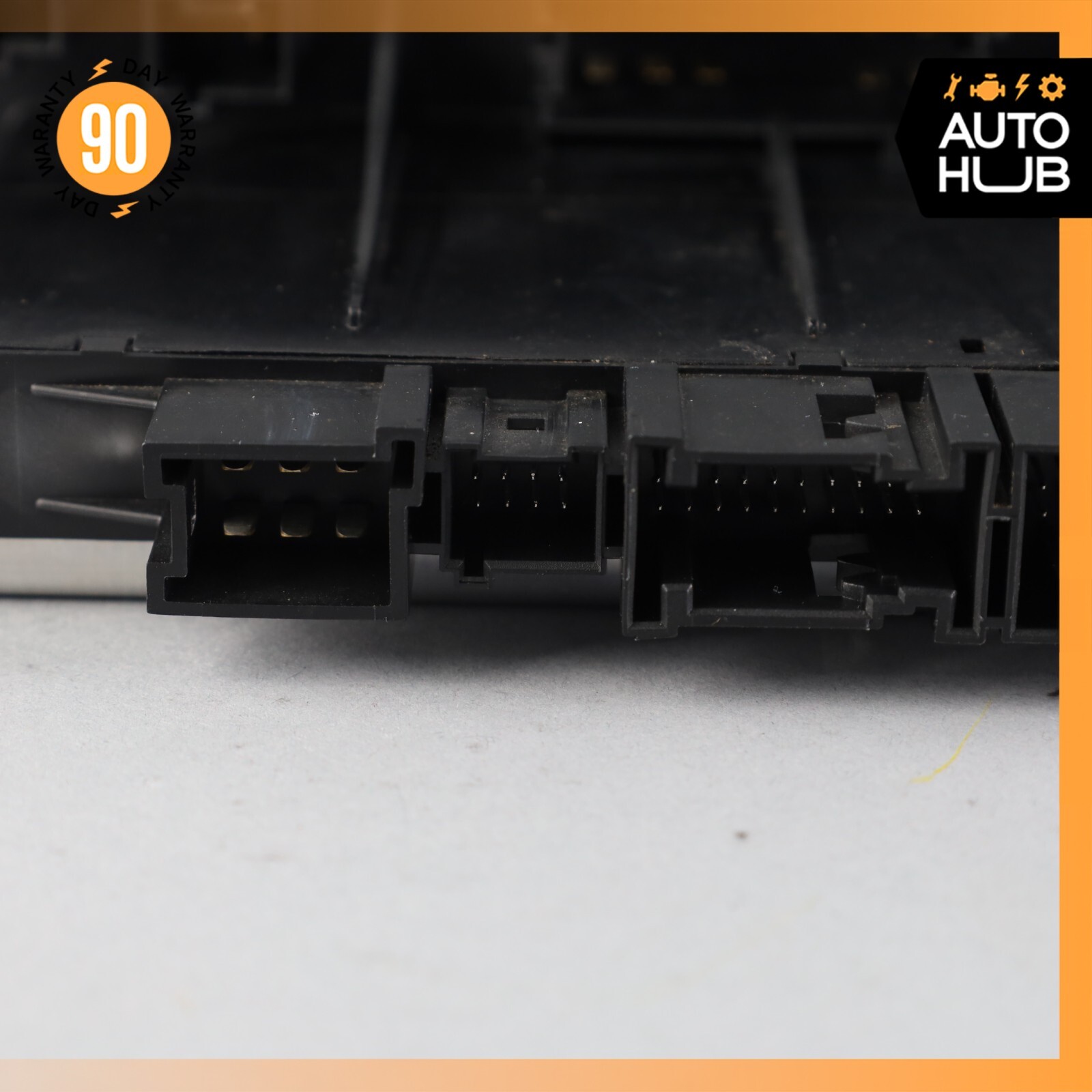 03-12 Mercedes R230 SL500 SL55 AMG SL550 Rear SAM Fuse Box Relay Module OEM