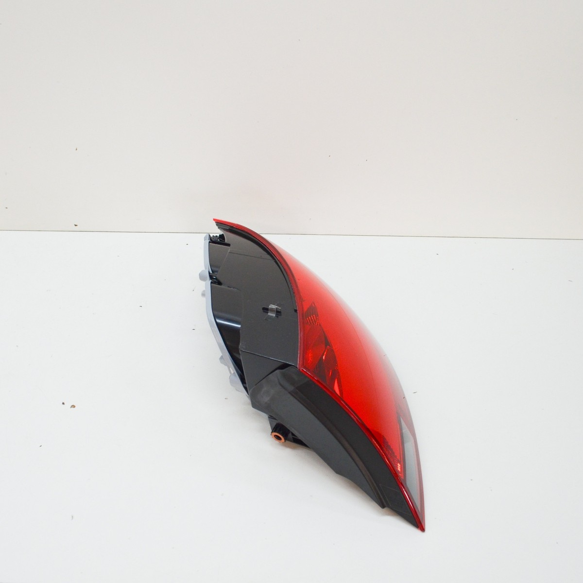 NEW AUDI TTS 8J REAR RIGHT TAILLIGHT USA 8J0945096N ORIGINAL 8J0