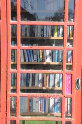 FOTO TELEFONZELLE ALS BIBLIOTHEK VERWENDET DIE FARBE IST AUF DIESEM TELEFON BO abgeplatzt