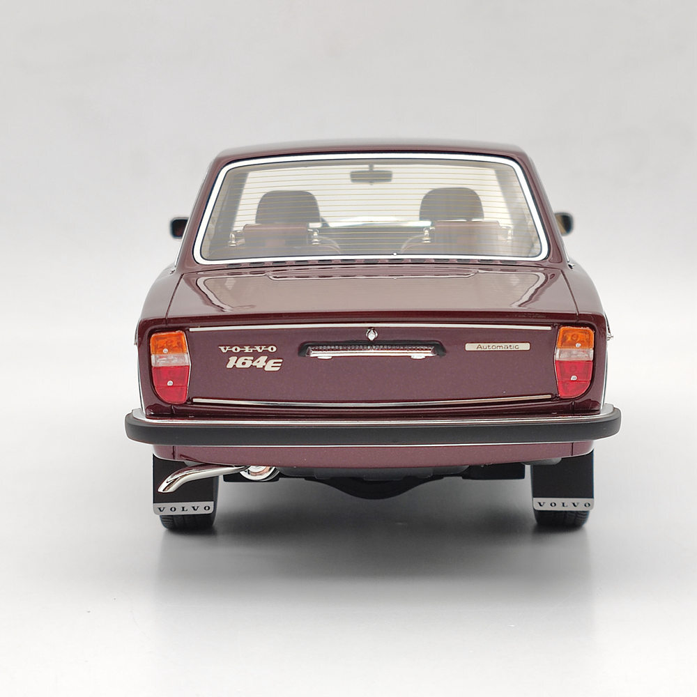 DNA Collectibles 1:18 - Modellbil - Volvo 164 E - 1969 - Blauw - Begränsad utgåva! - Catawiki