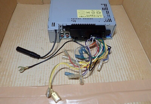 Pioneer Carrozzeria DEH-P710 CD Player Head Unit Car Audio - Picture 2 of 2