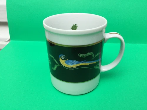 Lynn Chase - ''PARROTS OF PARADISE'' - MUG - MINT CONDITION - 4 AVAIL -    R10