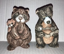2 vtg Artisemia Rinconada Mother Raccoon & Bear With Babies Figurine Lot Uruguay