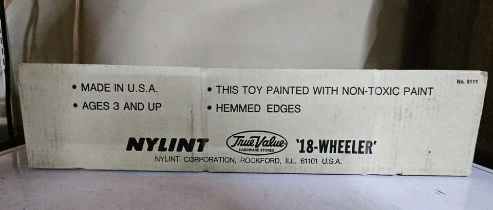 NEW Steel Nylint GMC 18-Wheeler #911 TRUE VALUE HARDWARE STORES - Image 4 of 4