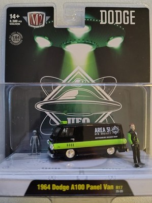 M2 Machines 1964 Dodge A100 Panel Van Diorama UFO Area 51 RR tires