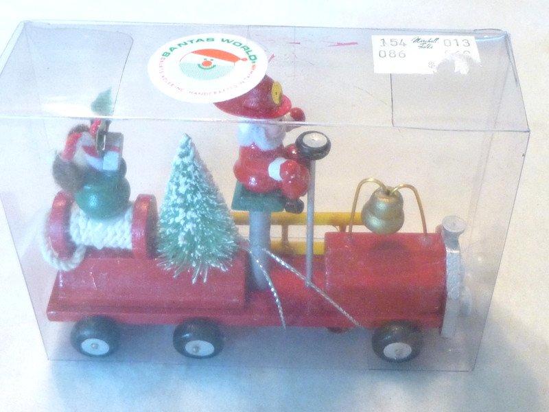 Kurt S. Adler 1984 Fire Truck ornament Santa driving Ladder Gold Bell hose reel