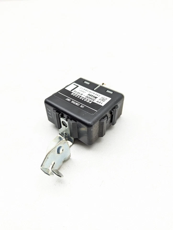 2004 - 2008 Mazda Rx8 Headlight Leveling Control Module Factory 3560061016 - Image 4 of 4