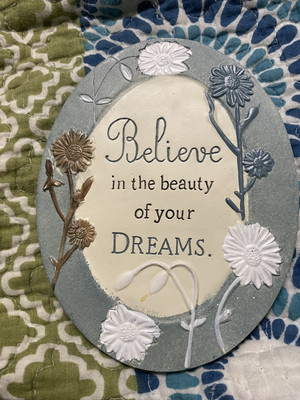Believe In The Beauty Of Your Dreams Table Decor With Attached Easel