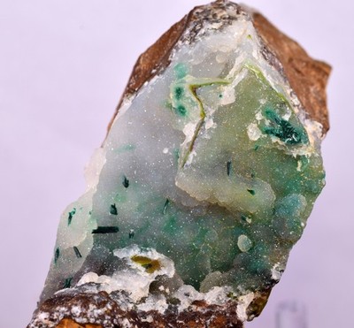 10.6cms ATACAMITE DRUZY CHRYSOCOLLA CRYSTAL SHINY LILY MINE PERU MINERAL DB166