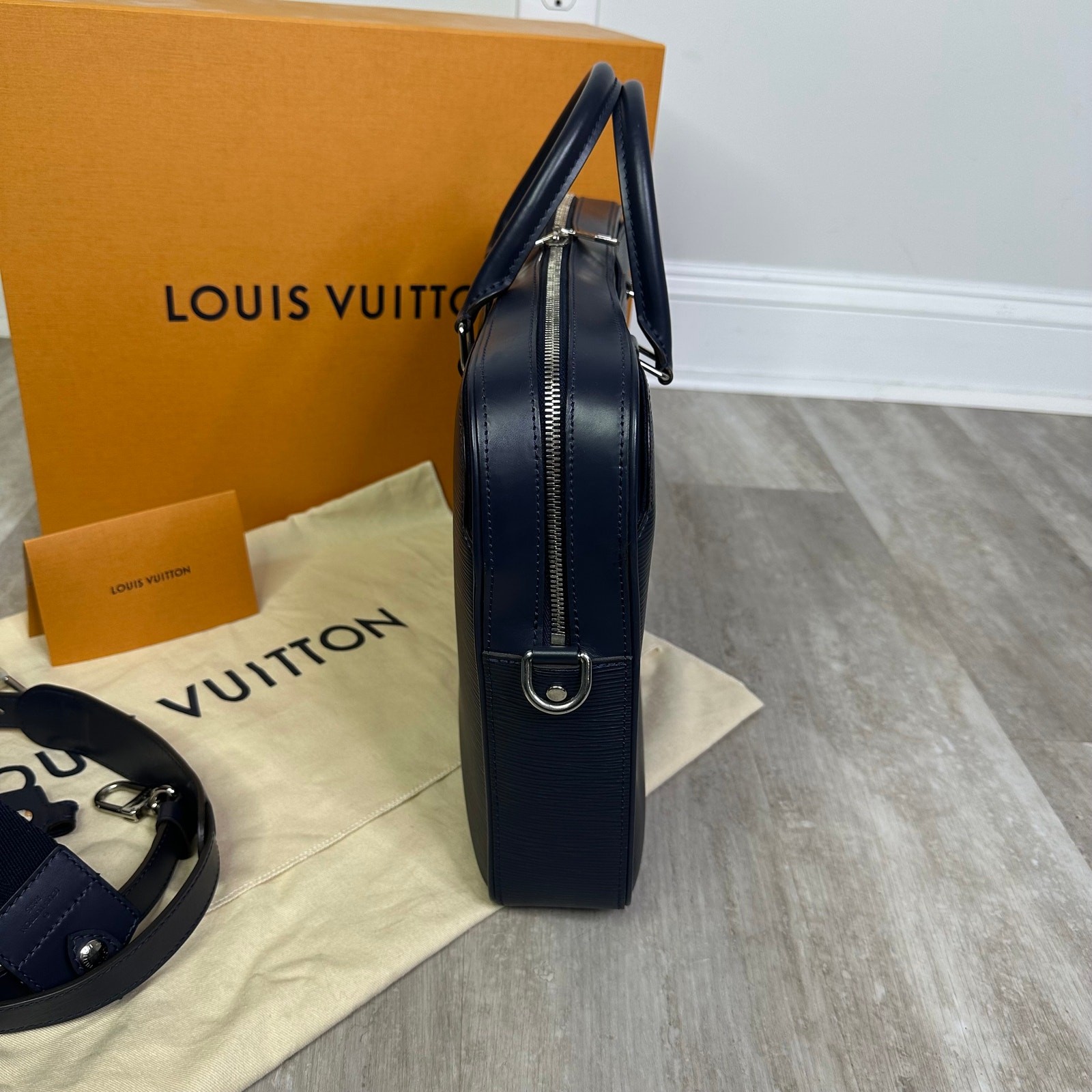 Louis Vuitton Dandy MM Briefcase Messenger In Epi Blue Marine image 5