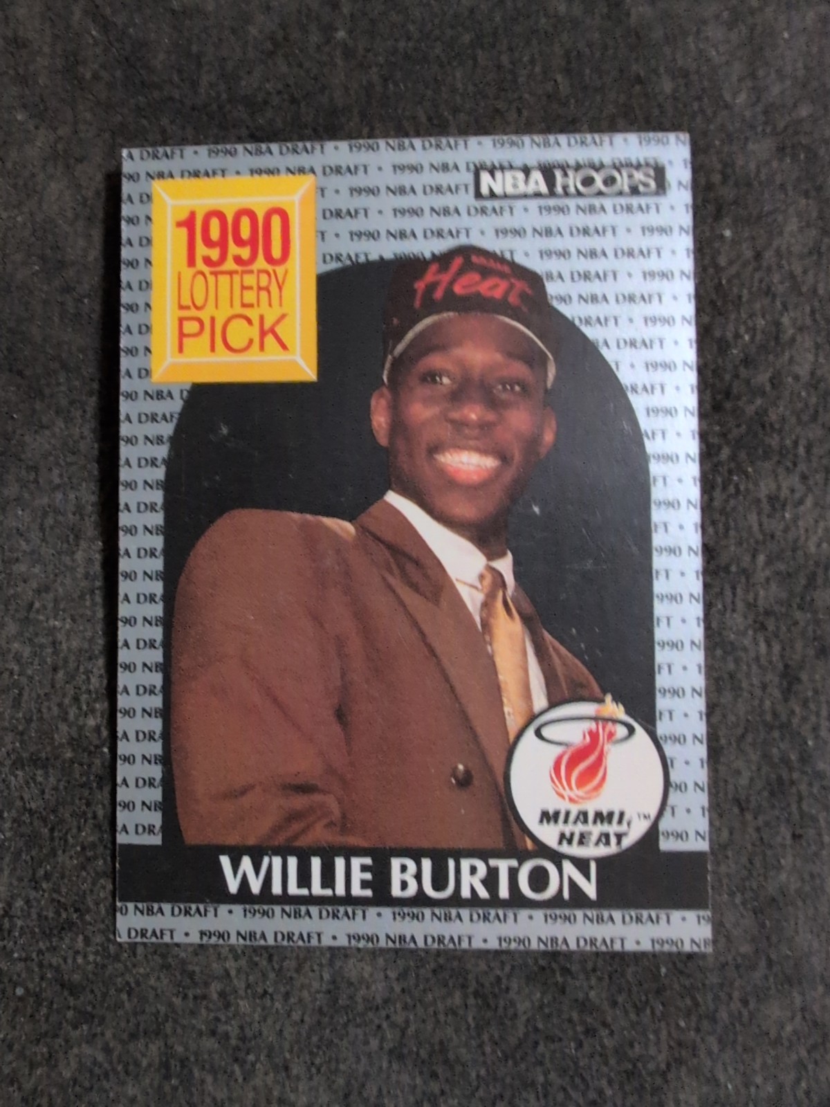 1990-91 Hoops #398 Willie Burton Miami Heat RC Basketball Card