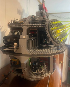 LEGO Star Wars: UCS Death Star (75159) 99% Complete