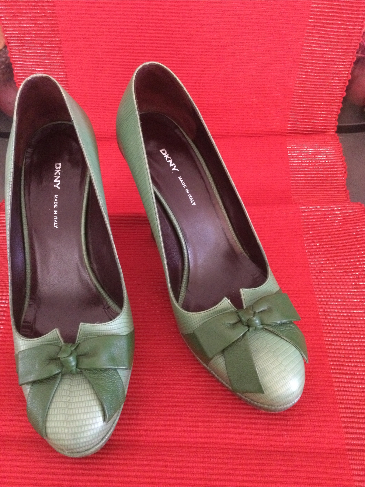 DKNY Artemisia Green Bow Pump Women High Heels Size 8.5