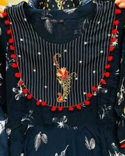 Indian Kurti Beautiful pumpum less and hand work on yoke with paint with duppta