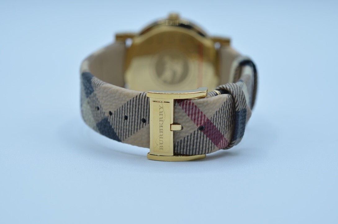 Burberry Heritage Gold Dial Leather Strap Watch For Women  display picture 2