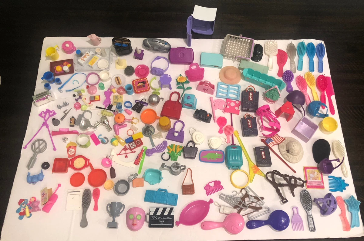 Barbie & Doll Accessories huge Lot Food Kitchen Phones Dishes purses 196 pcs