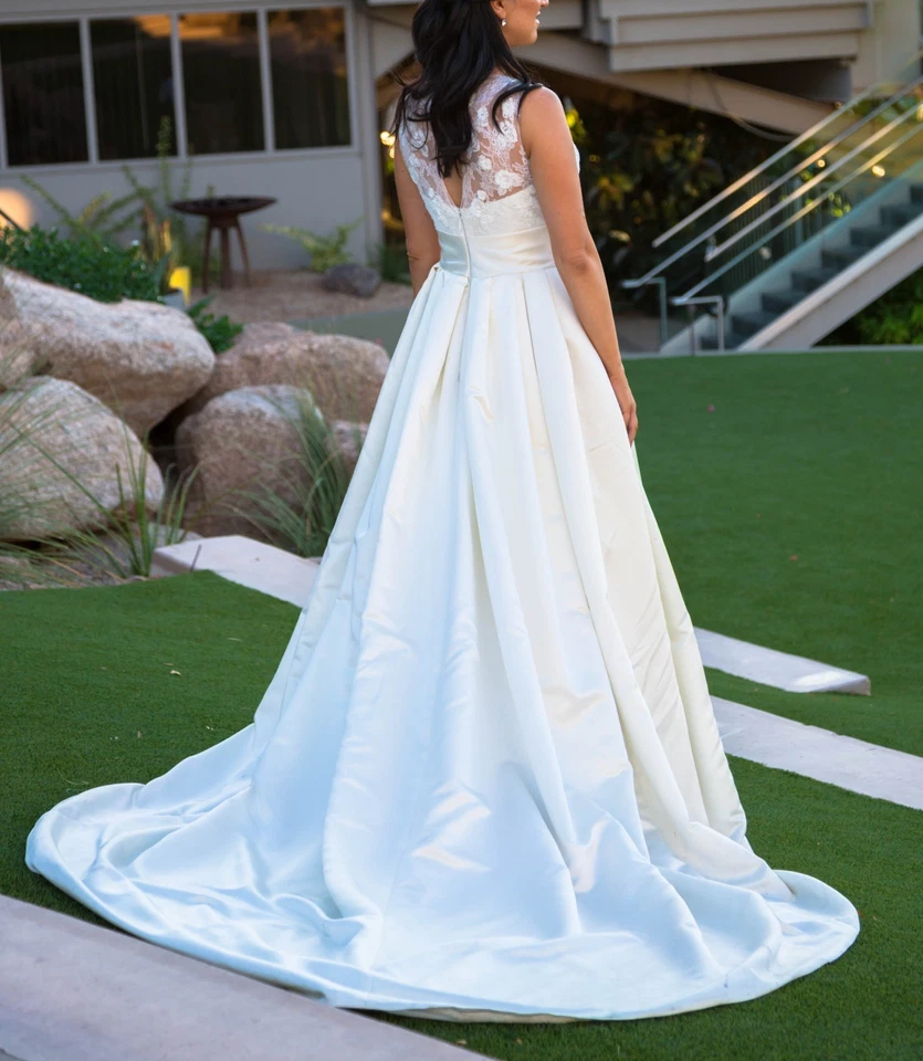 Свадебное платье Pronovias of Barcelona поношенное, профессиональная химчистка размер 8 - Изображение 2 из 4