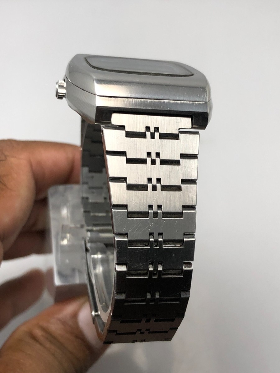 「CITIZEN」CRYSTRON LC 腕時計 Citizen Crystron LC Digital Watch 1976 Quartz World's First