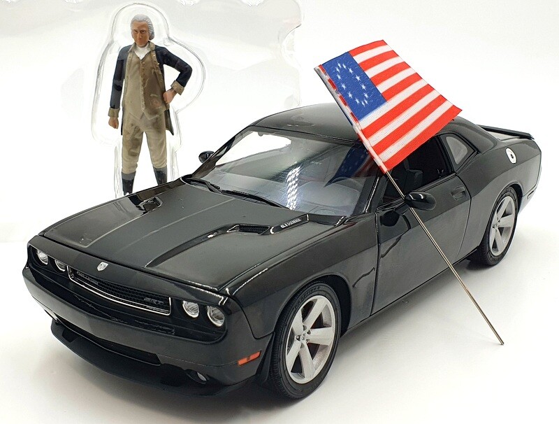 Acme 1/18 Scale Diecast A1806016 - 2010 Dodge Challenger SRT8