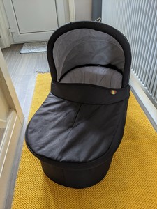 sola carrycot