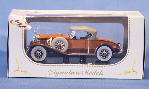 Signature Models 32315 1/32 1930 Packard Boattail Speedster - NIB