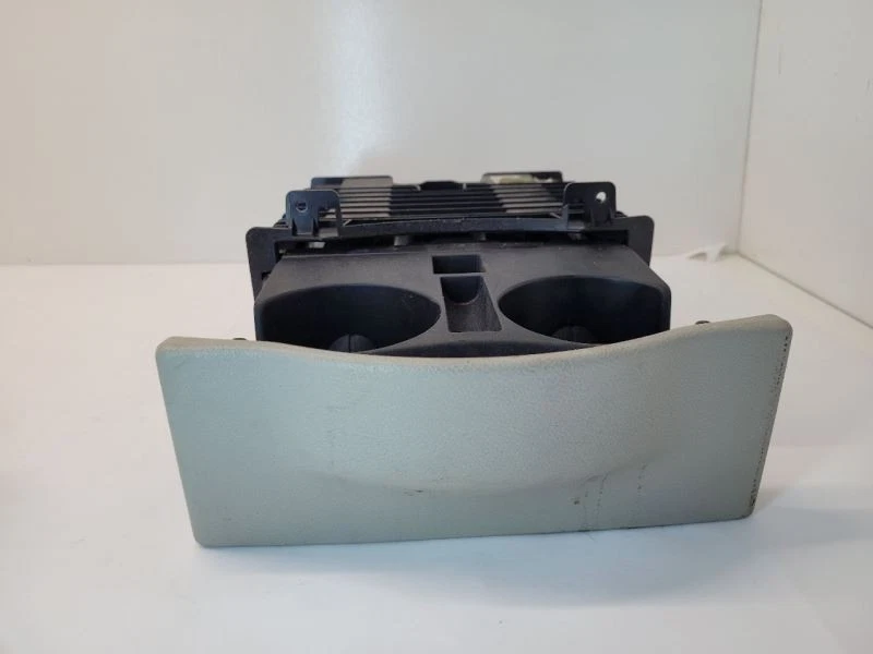 13 portavasos Chrysler Town Country Center 2013 gris 1Pe37BD1AB Foto 3 de 4