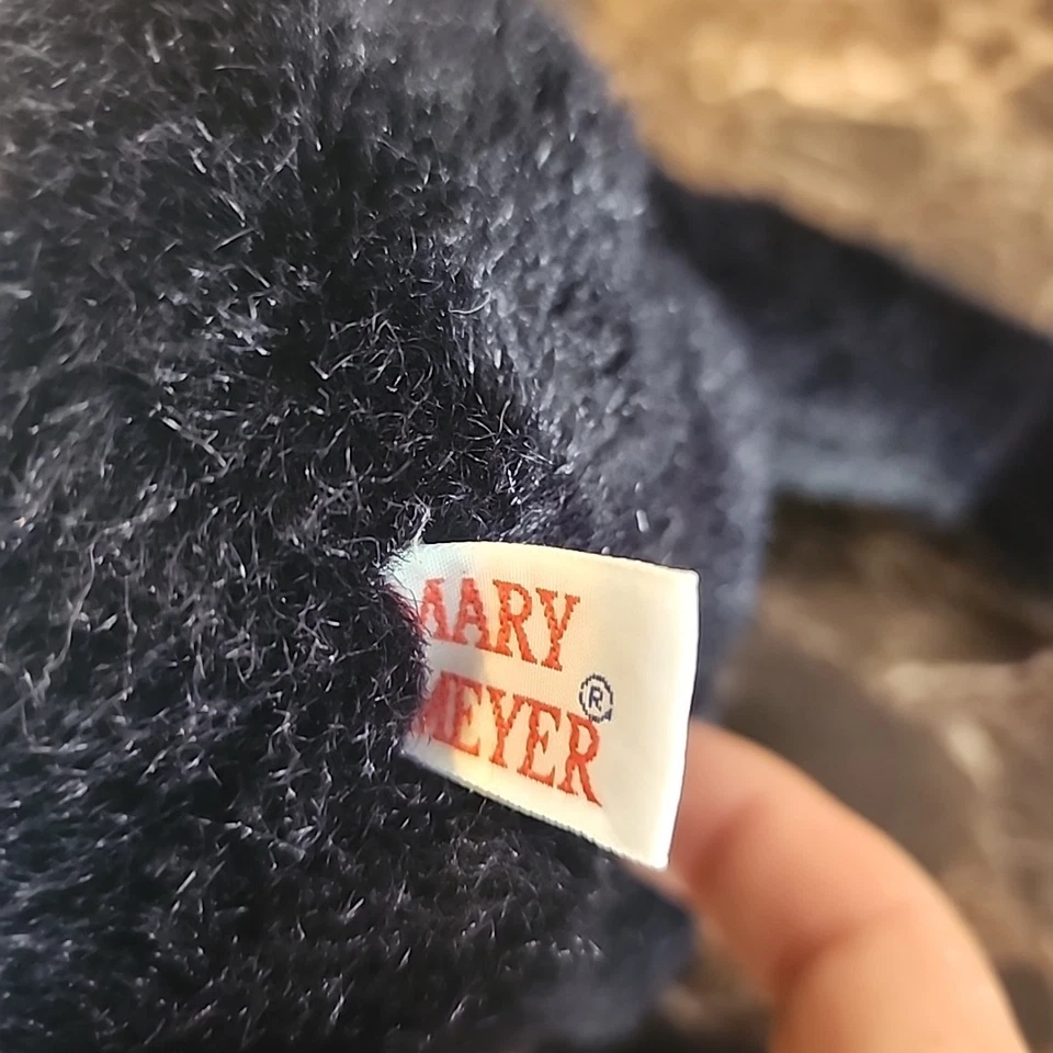 MARY MEYER GORILLA WITH ZIPPER POUCH VTG 1995 RARE - image 2 of 4