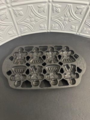Paula Deen Cast Iron Mr & Mrs Gingerbread Man Mold