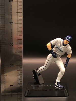 ICHIRO running ORIX blue wave Seattle Mariners mini figure
