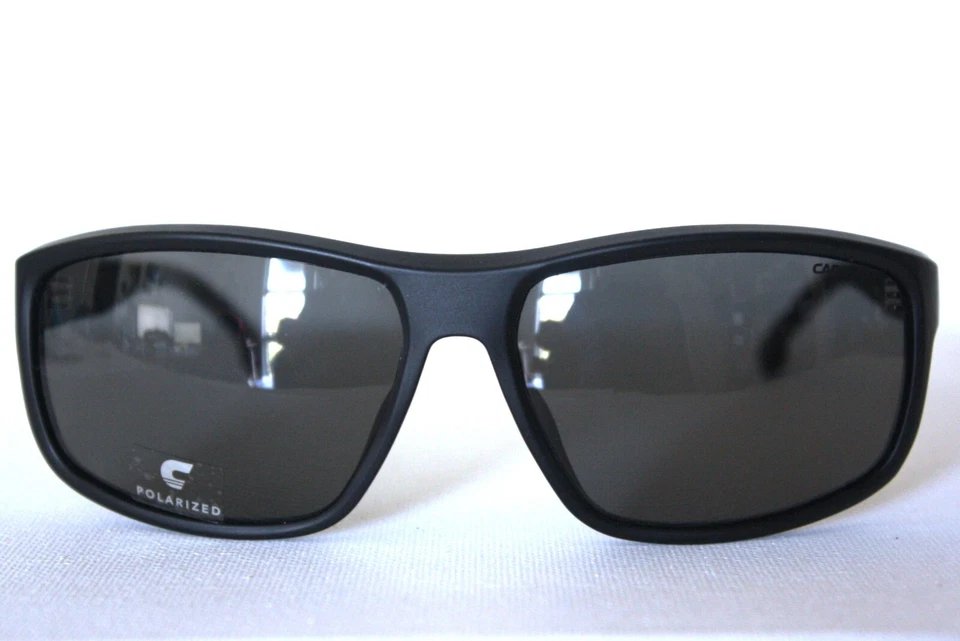 Gafas de sol Carrera Black Mate Frame 61 mm lentes polarizadas 8038/S NUEVAS Foto 4 de 4