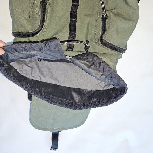 Timbuk2 Lug Knapsack Hiking Camping Picnic Backpack Green Messenger Bag - Picture 3 of 4