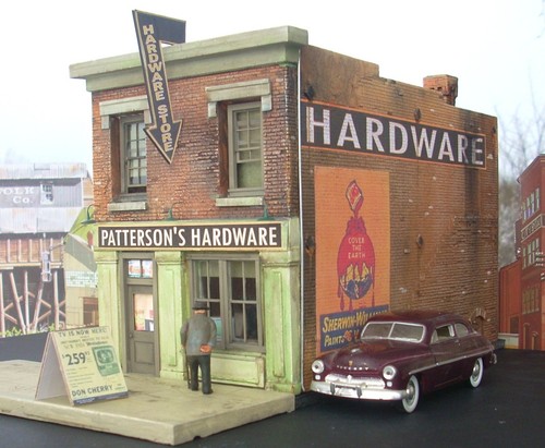 Downtown Deko HO Maßstab Patterson's Hardware Handwerker Bausatz + Gehwege - Bild 5 von 5